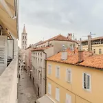 Zadar Center Apartment Verdi,Big & Cosy